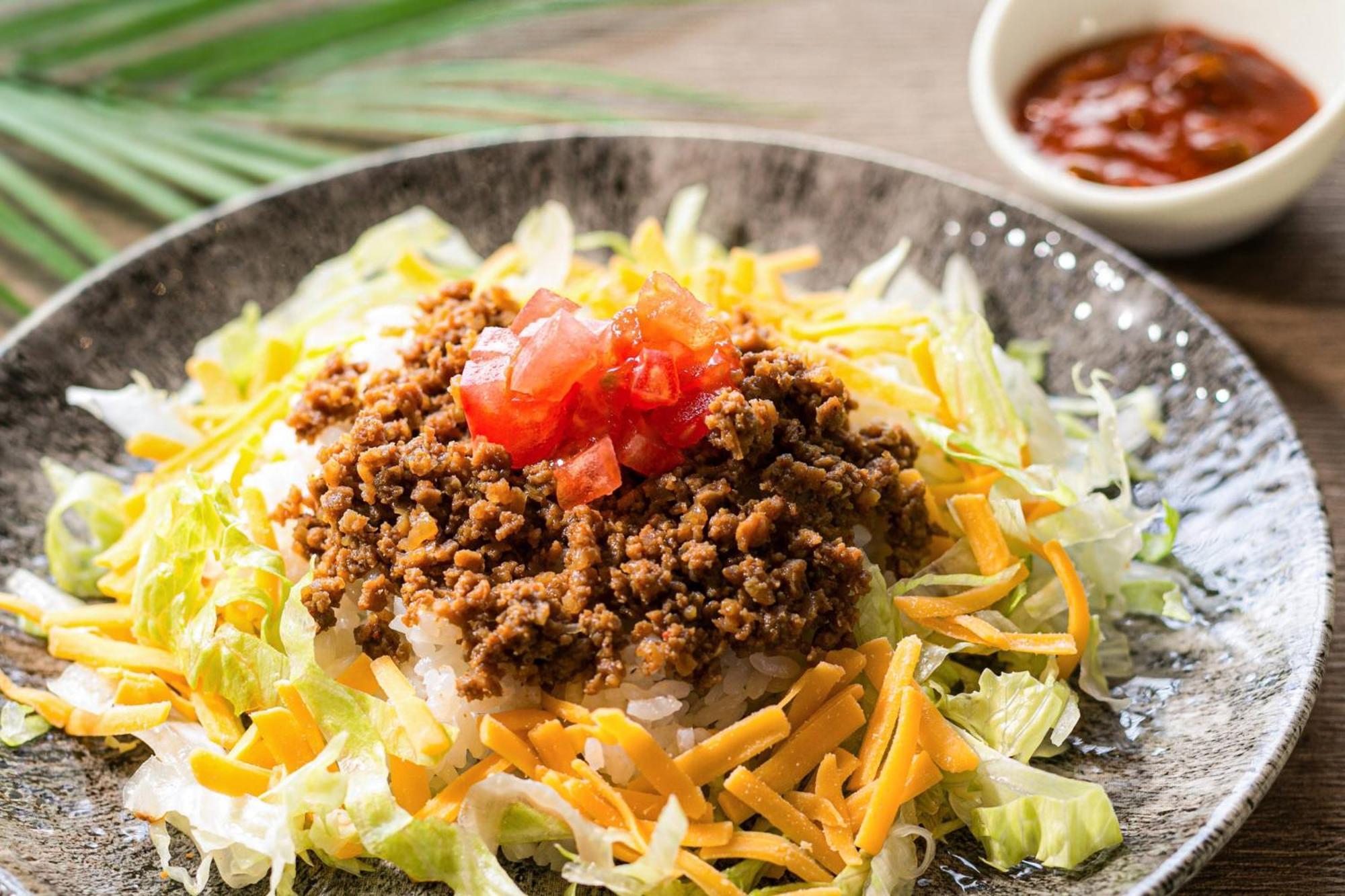 Oriental Hotel Okinawa Resort & Spa Nago Exterior foto Taco rice